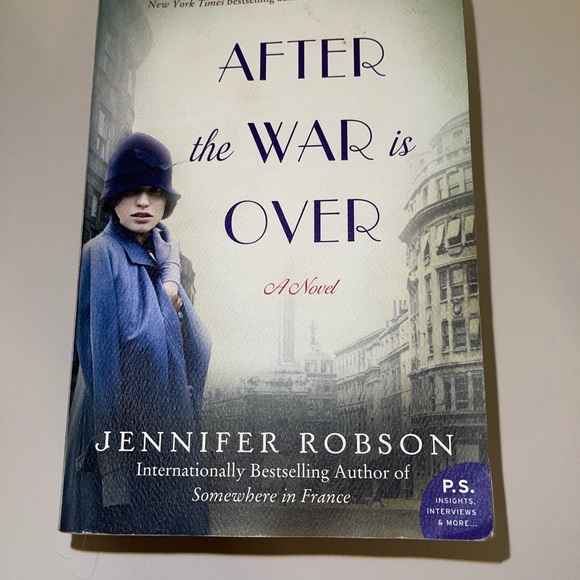 Book Bundle - Picture 8 of 8